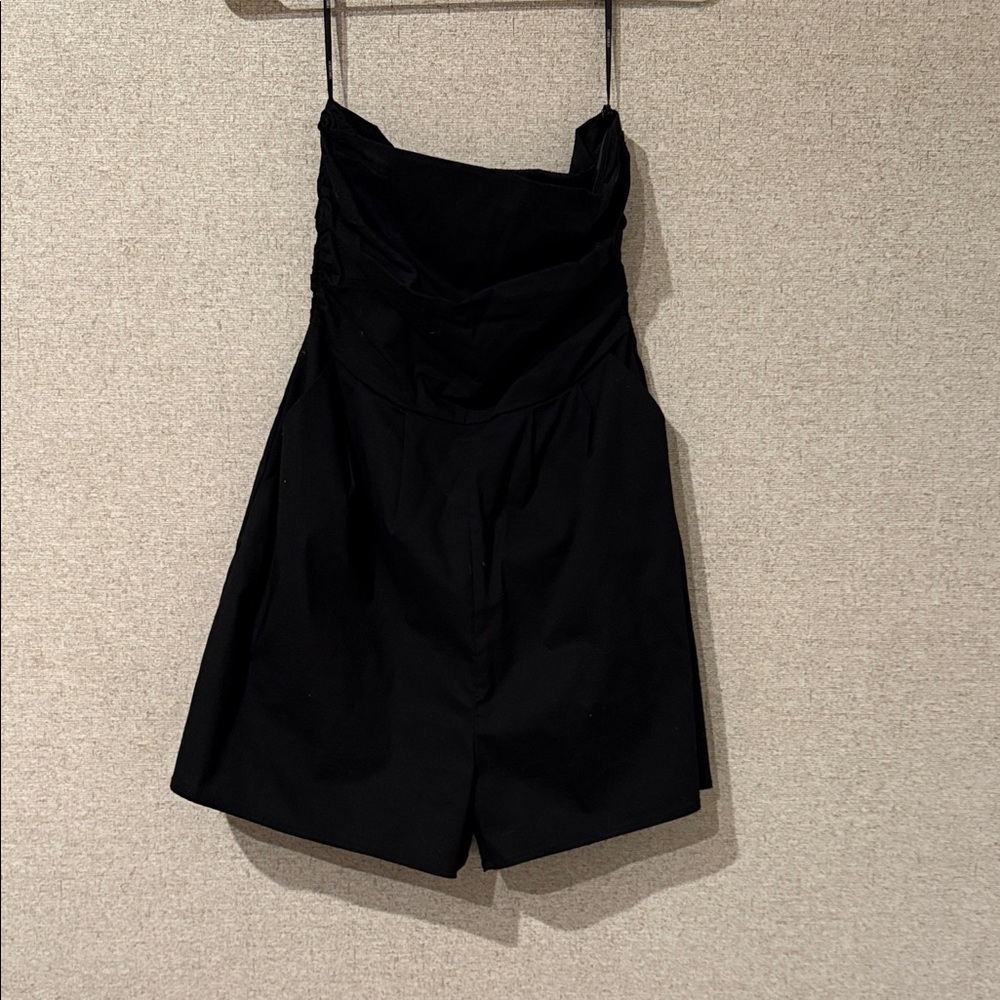 Forever 21 Elegant Black Strapless Romper